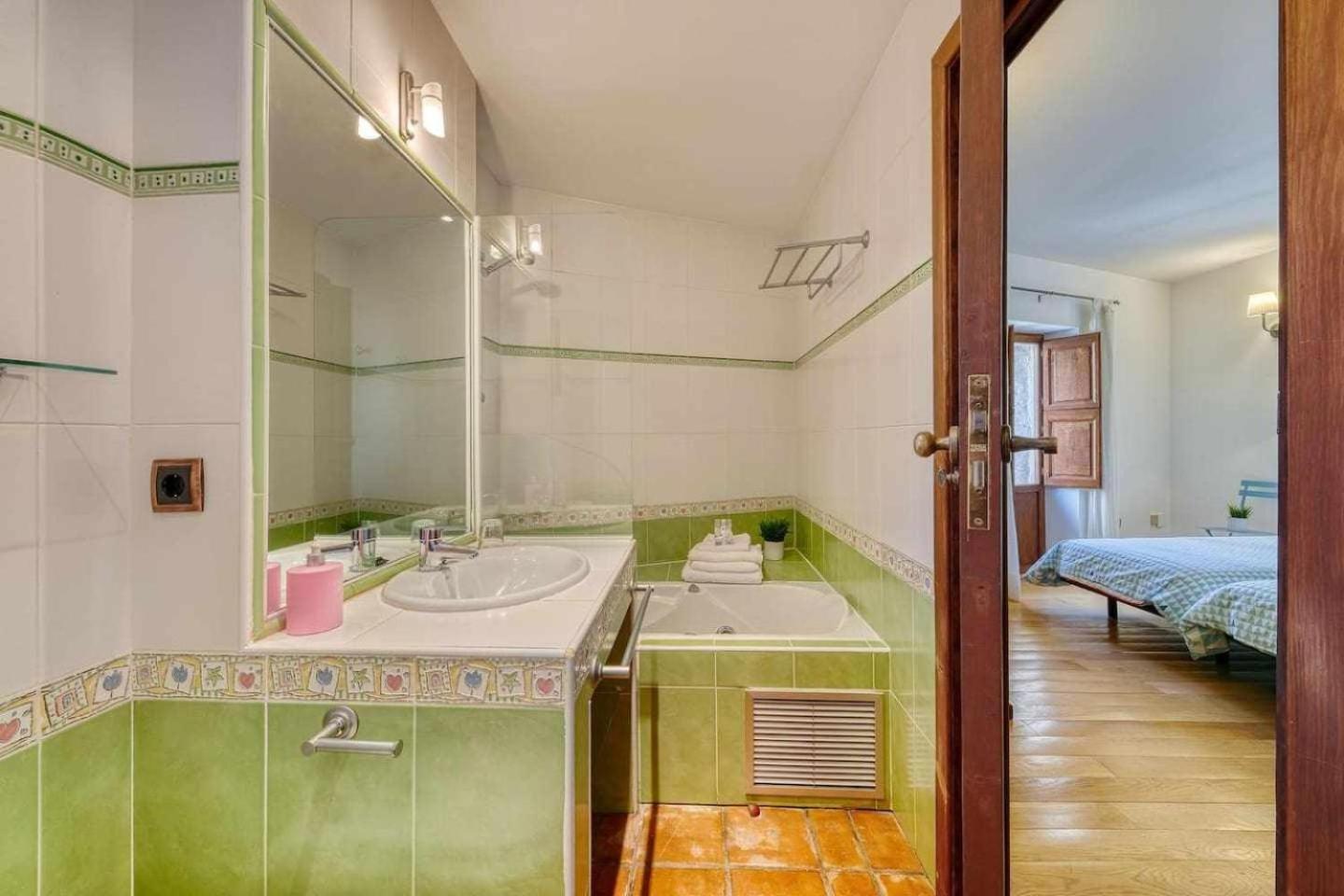 Cuesta Del Reloj Guest House Piedralaves Ngoại thất bức ảnh