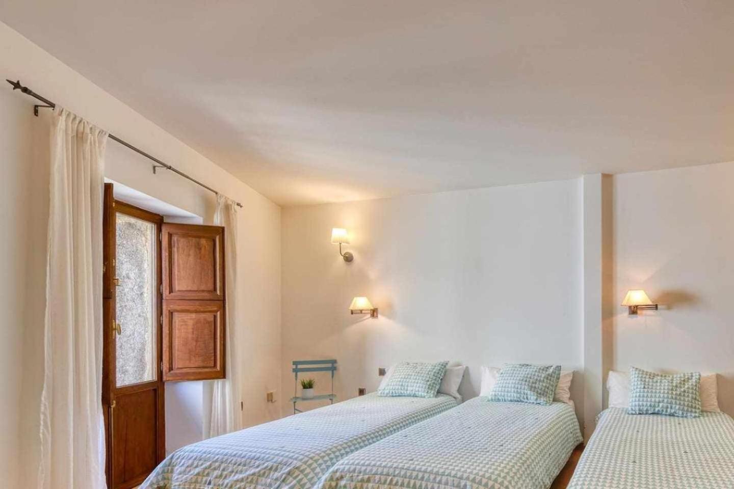 Cuesta Del Reloj Guest House Piedralaves Ngoại thất bức ảnh