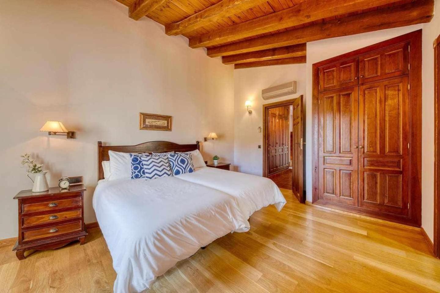 Cuesta Del Reloj Guest House Piedralaves Ngoại thất bức ảnh