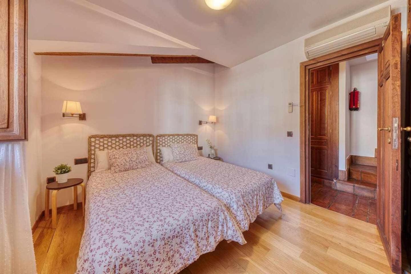 Cuesta Del Reloj Guest House Piedralaves Ngoại thất bức ảnh