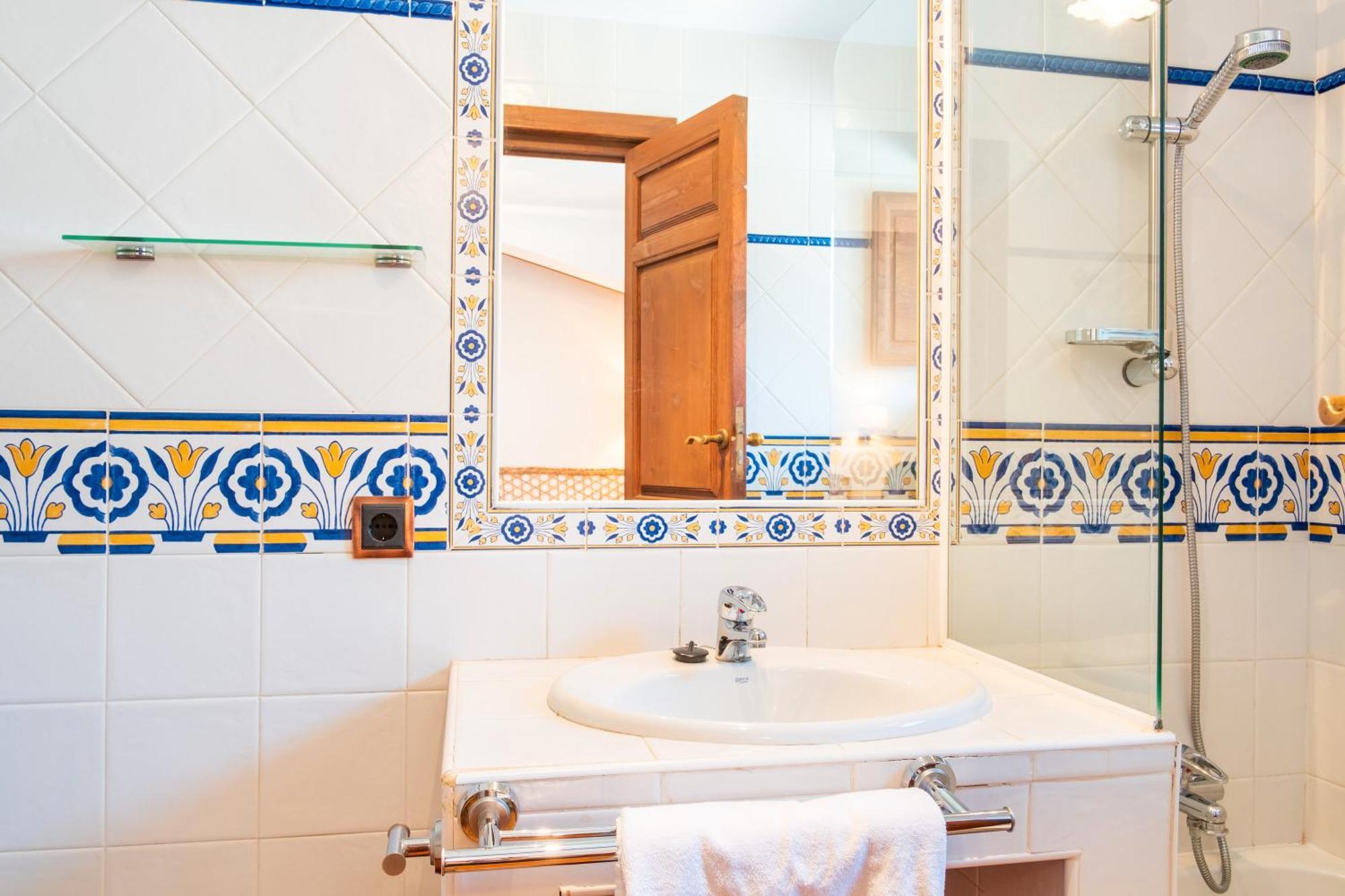 Cuesta Del Reloj Guest House Piedralaves Ngoại thất bức ảnh