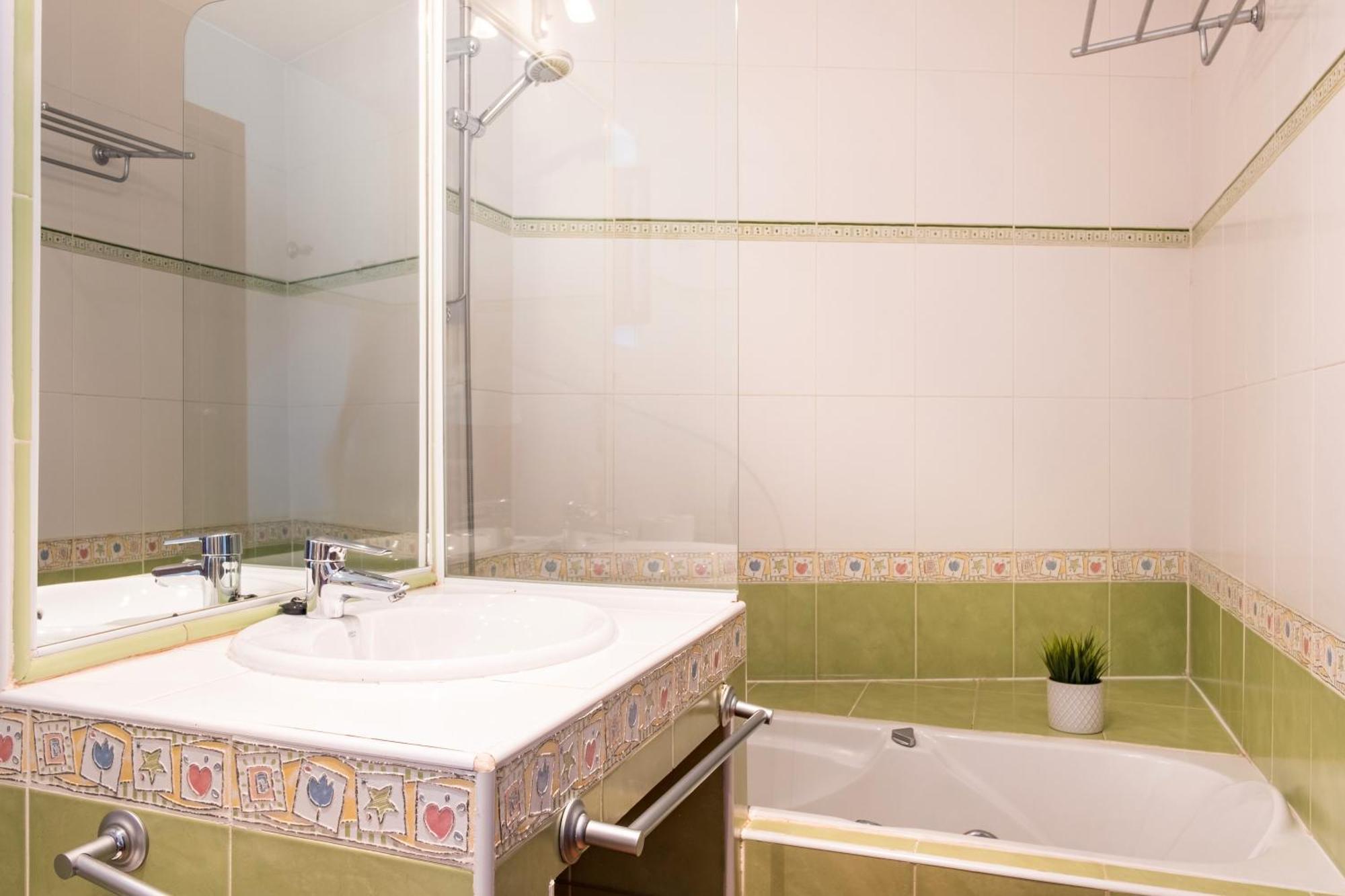Cuesta Del Reloj Guest House Piedralaves Ngoại thất bức ảnh